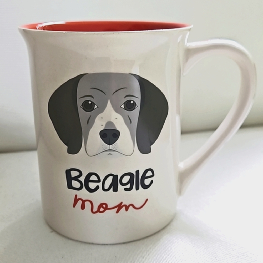 Beagle Mom Coffee/Tea Mug OUR NAME IS MUD White & Red 16 Oz